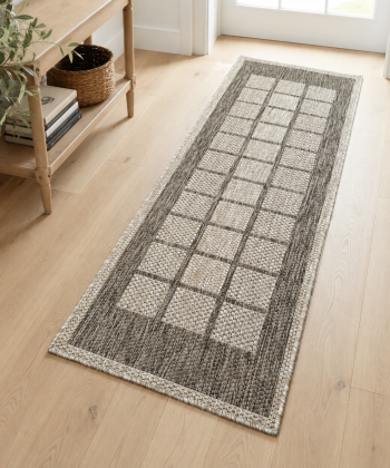 Vista1720TaupeBrownCheck Runner Interior